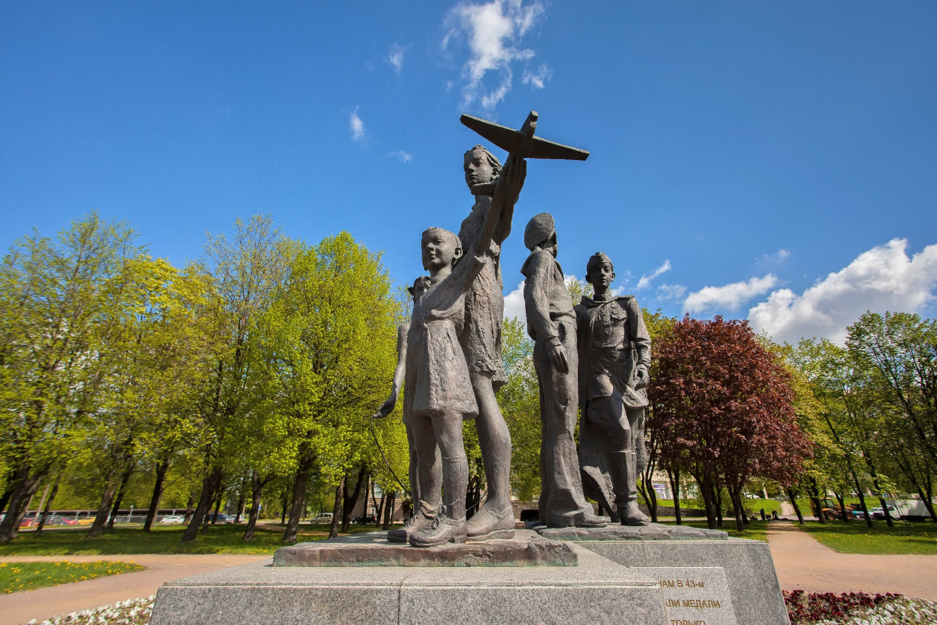 Памятник «Дети войны»