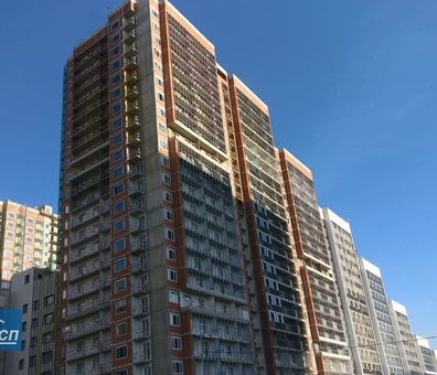 Жилой комплекс Триумф Парк, дом со встроенными помещениями и пятью подземными паркингами